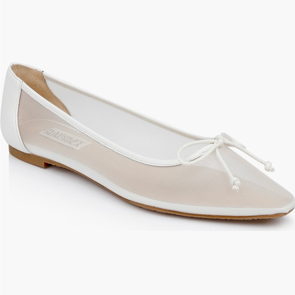 NEW in BOX Badgley Mischka Cam Pointed Toe Ballet Flat in Soft White Mesh - 9.5
